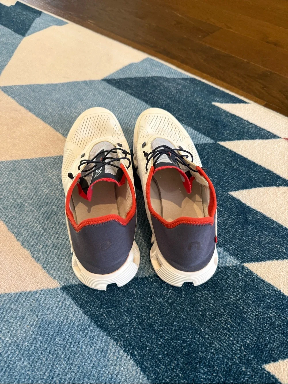 On Cloud 5 Coast Ivory Ink 3MD10531982 Men’s Size 10.5 Navy Packable Sneakers